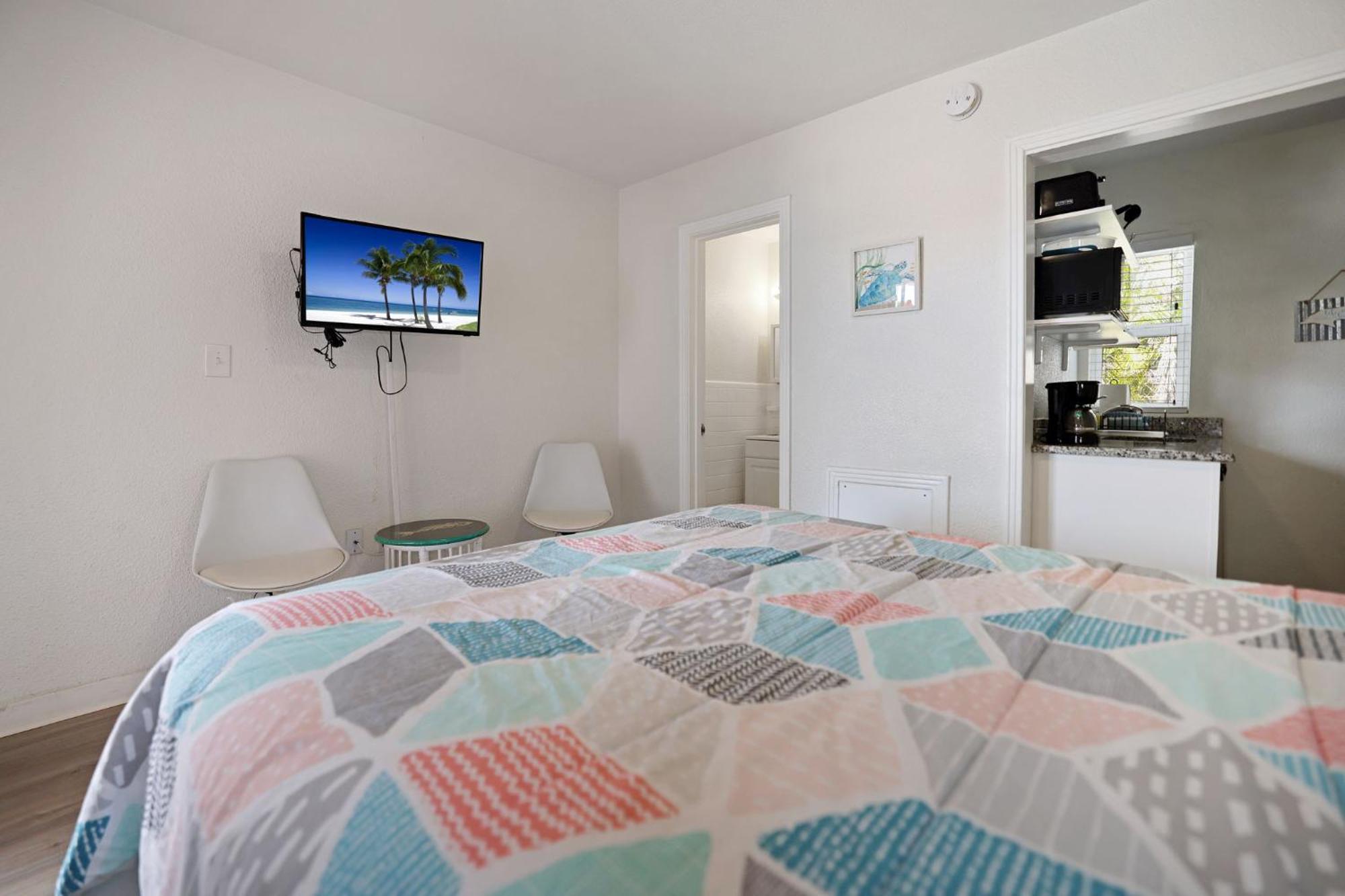 Sun Island Motel Сант Пит Бич Экстерьер фото