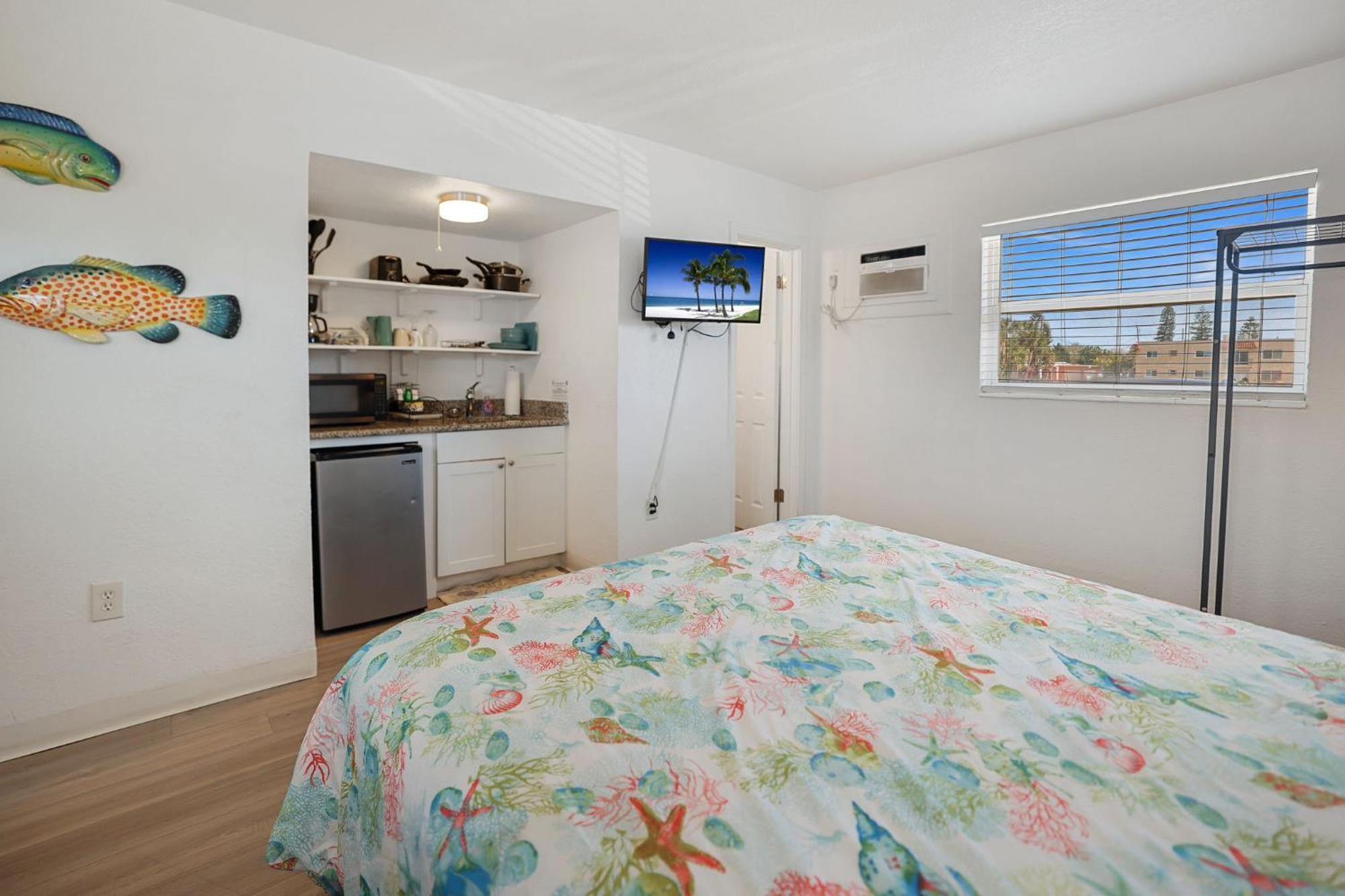 Sun Island Motel Сант Пит Бич Экстерьер фото